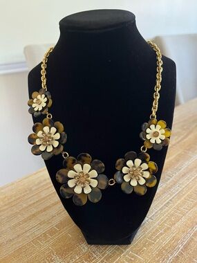 Floral Statement Necklace in Tortoiseshell and Cream - Women Jewelry